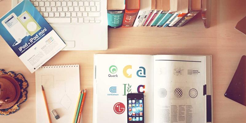 企业年会礼品定制全攻略：如何选择既有纪念意义又能提升团队凝聚力的奖品