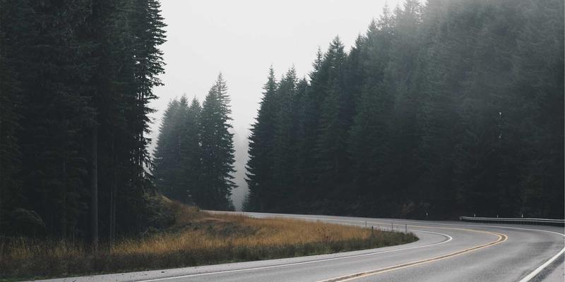 礼品定制如何成为情感纽带？揭秘纪念品与创意礼物的三大核心优势